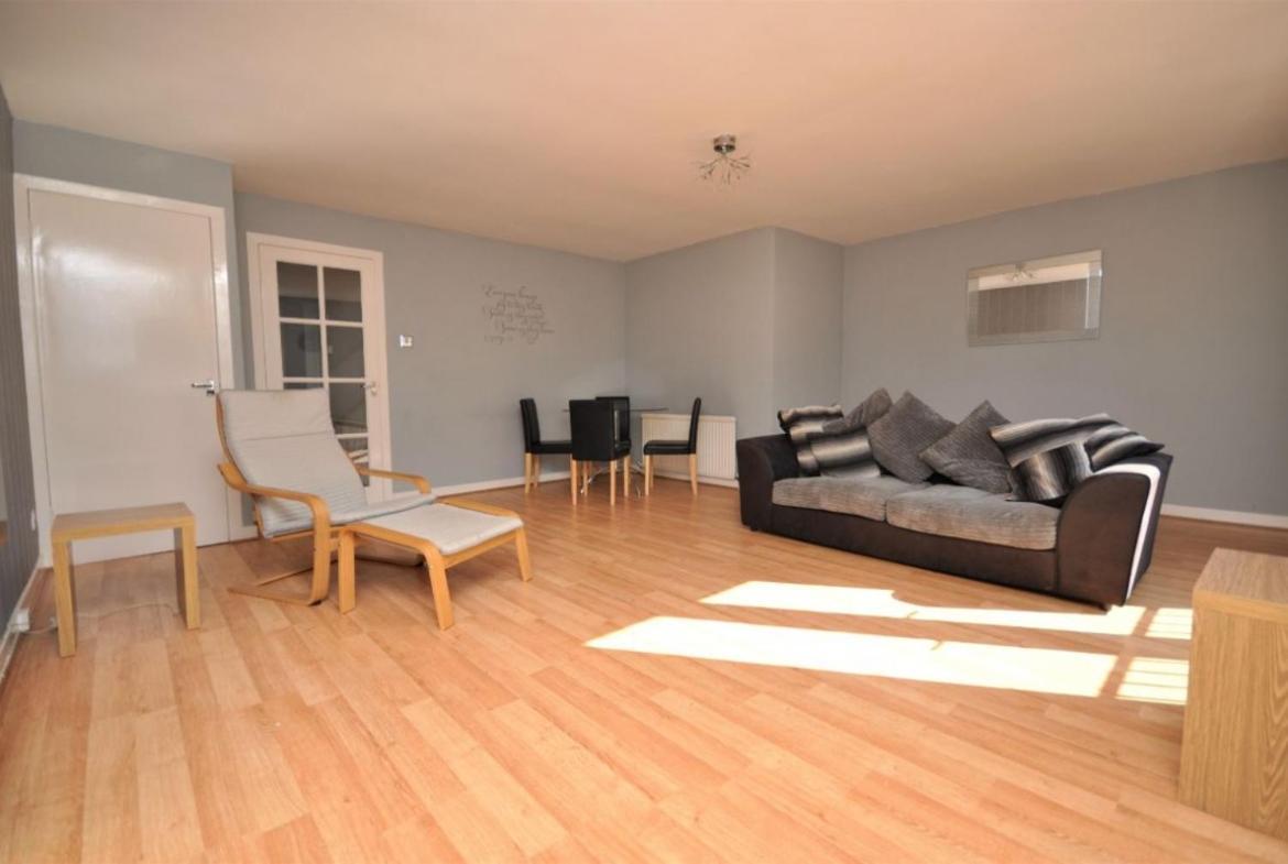 No 11 3 Bed Serviced Appartment Town Centre Girvan Dış mekan fotoğraf