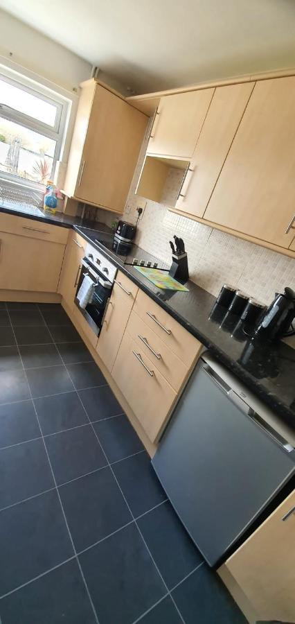 No 11 3 Bed Serviced Appartment Town Centre Girvan Dış mekan fotoğraf