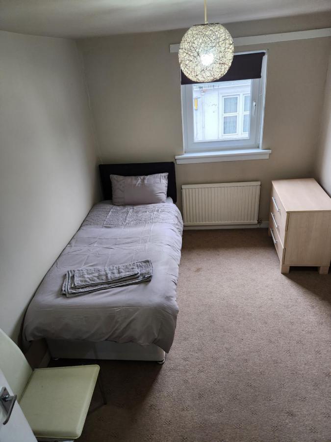 No 11 3 Bed Serviced Appartment Town Centre Girvan Dış mekan fotoğraf